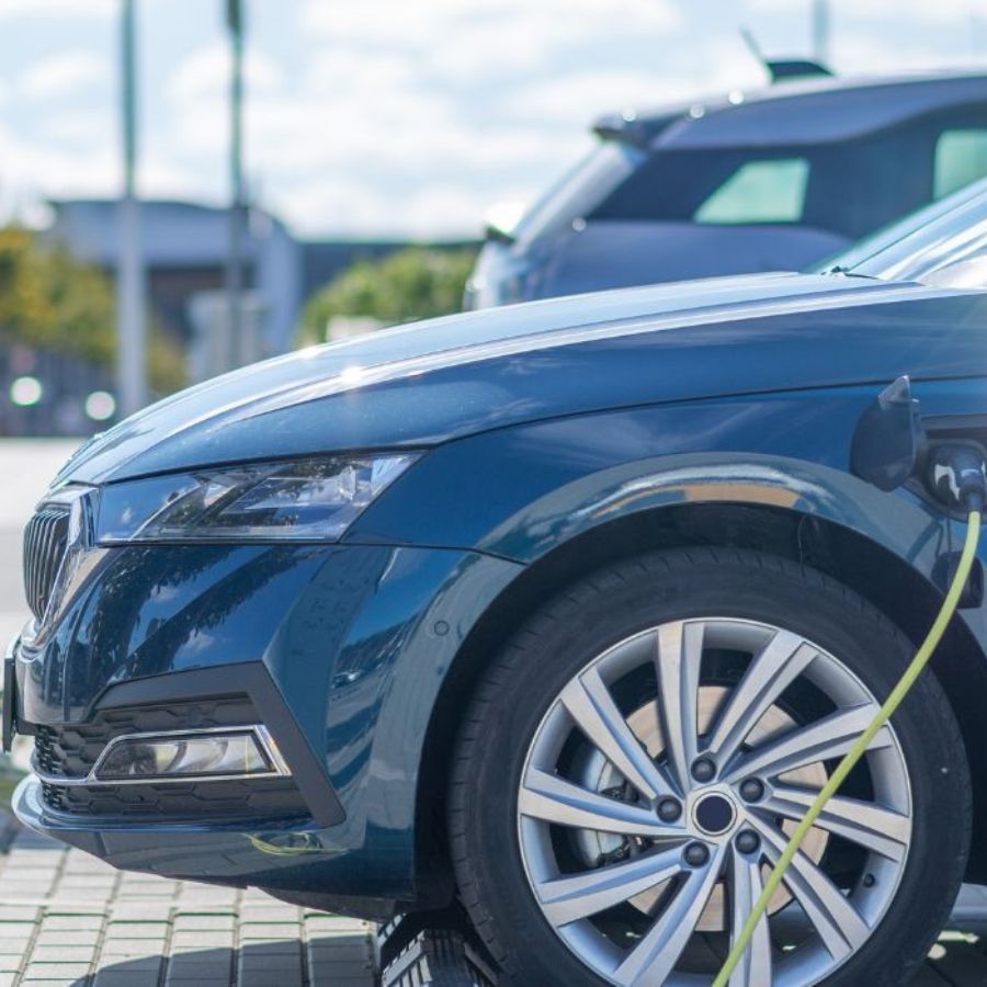 Eco-Friendly Route: Elife's Electric Vehicle Transportation