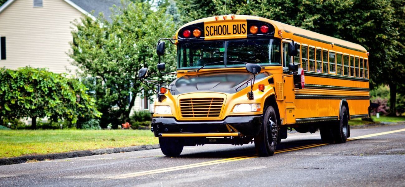 Reliable School Bus Transportation for Student Travel